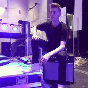 Meet your Posher, Chase